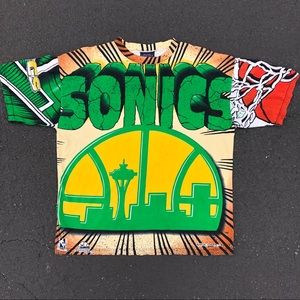 Vintage Seattle Supersonics Magic Johnson Tees NBA